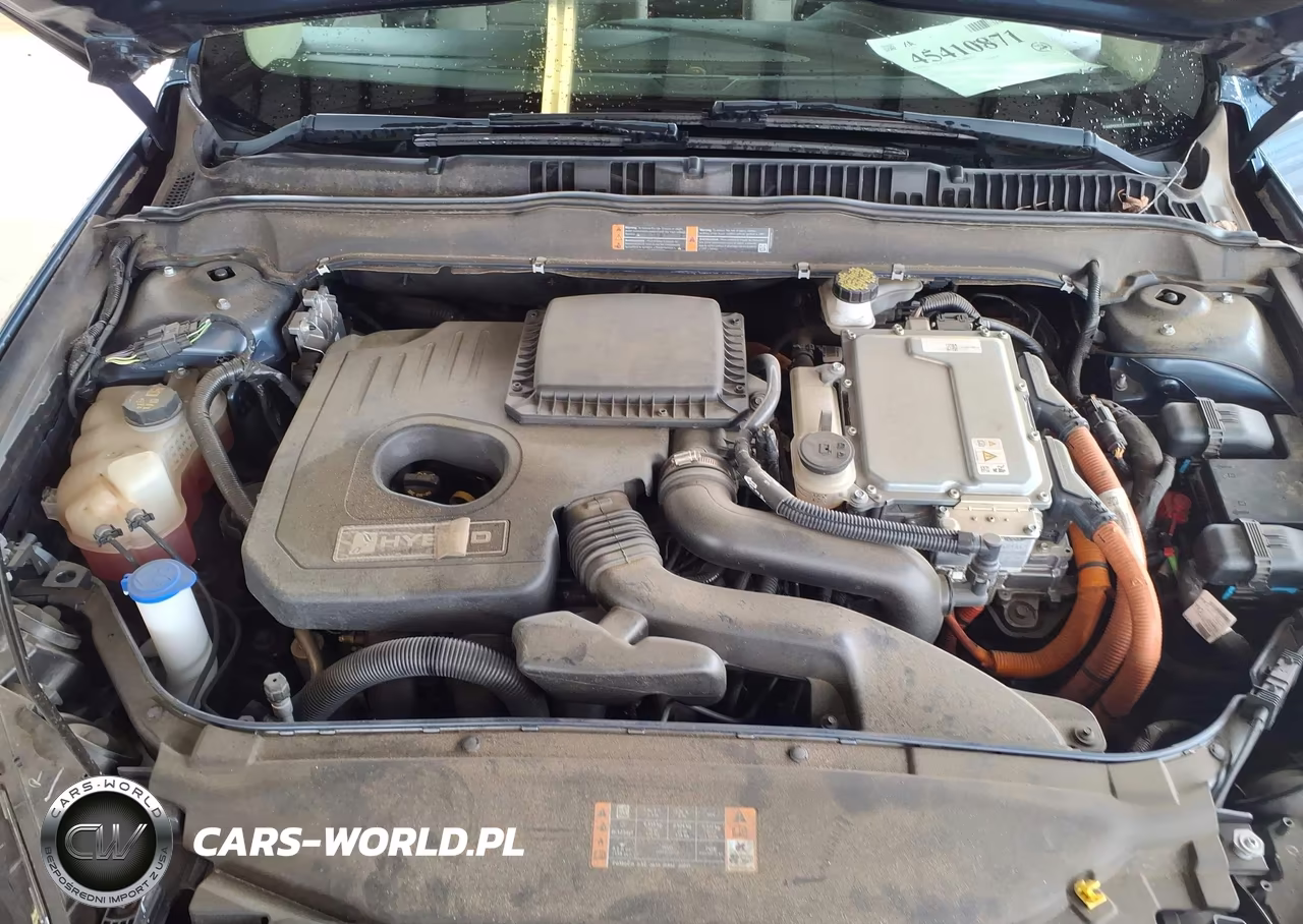 2018 Ford Fusion Hybrid S VIN:3FA6P0UU7JR235912 - 10