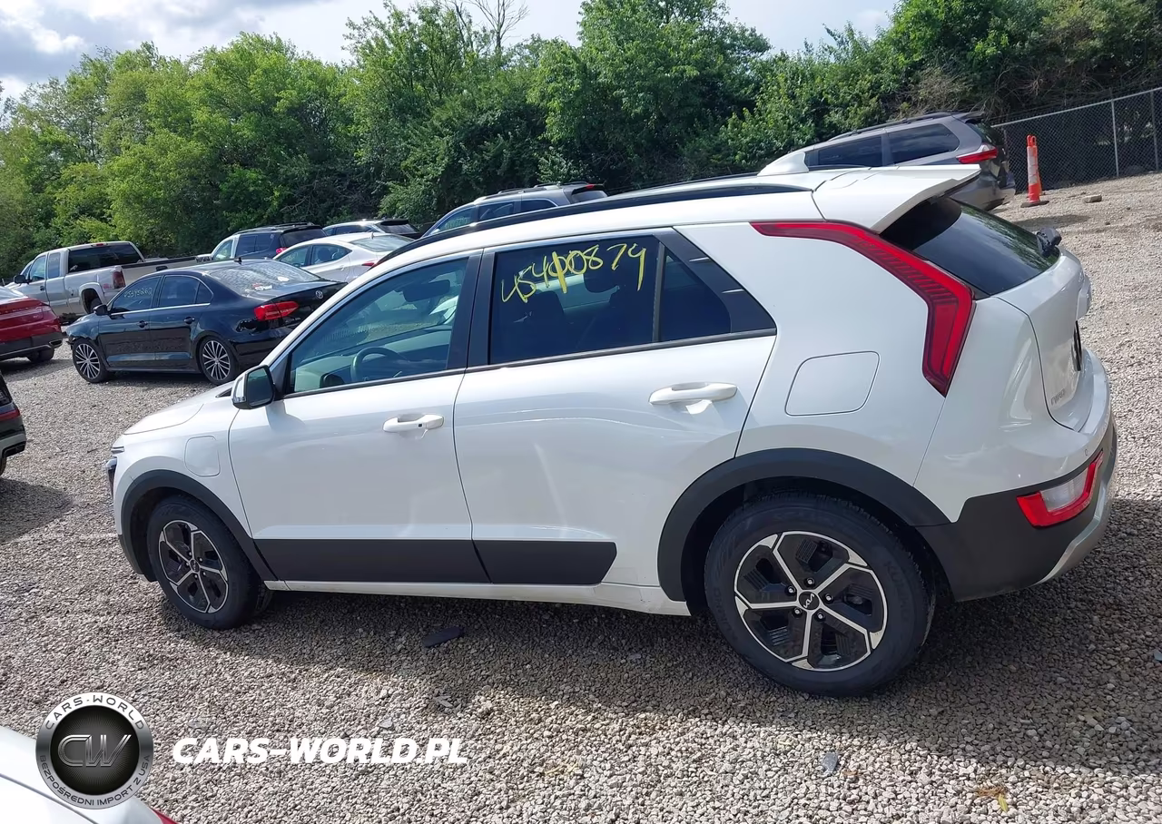 2023 Kia Niro Plug-In Hybrid Ex VIN:KNDCS3LF6P5077512 - 14
