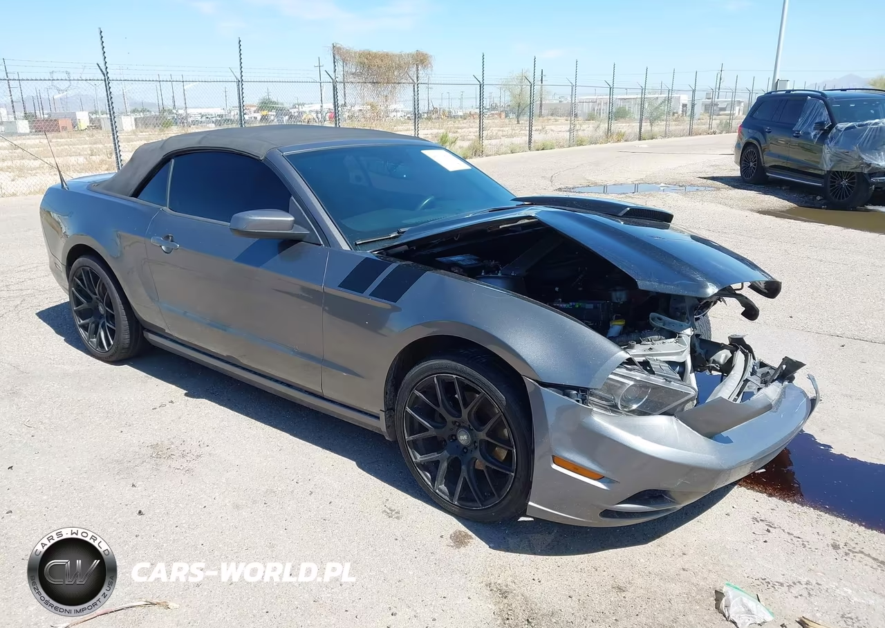 2014 Ford Mustang V6-V6 Premium – zdjęcie 1 z 16