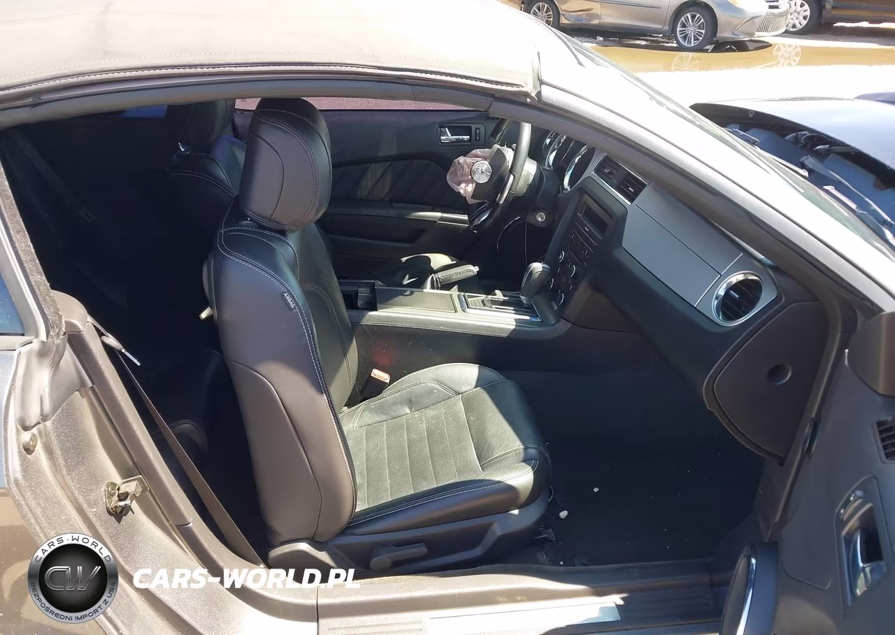 2014 Ford Mustang V6-V6 Premium VIN:1ZVBP8EM8E5328515 - 5