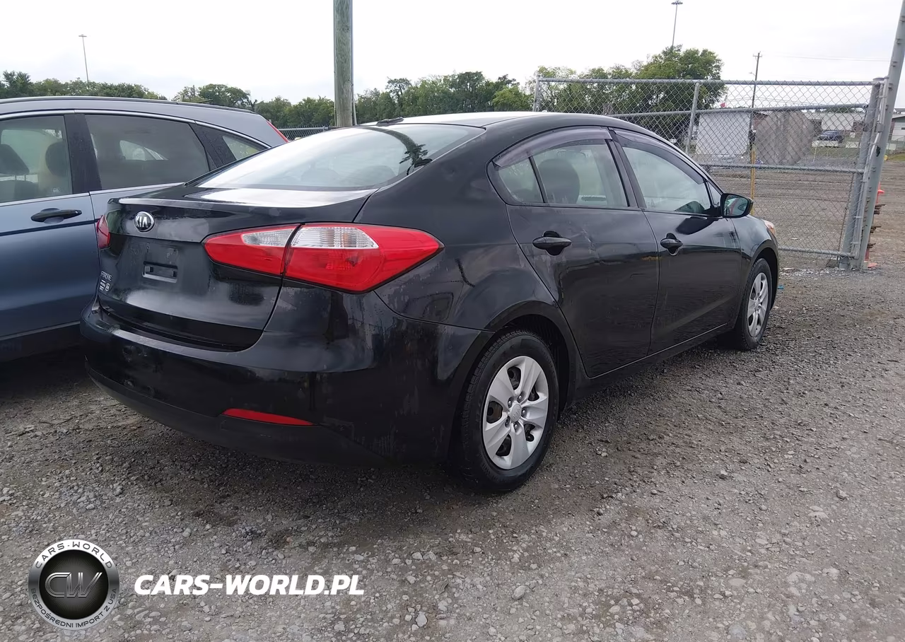 2016 Kia Forte Lx VIN:KNAFK4A62G5584300 - 4