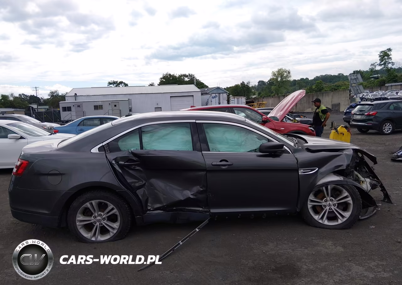 2016 Ford Taurus Se VIN:1FAHP2D89GG117027 - 13