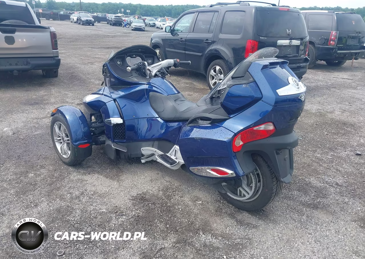 2011 Can-Am Spyder Roadster Rt VIN:2BXJBKC19BV001520 - 3