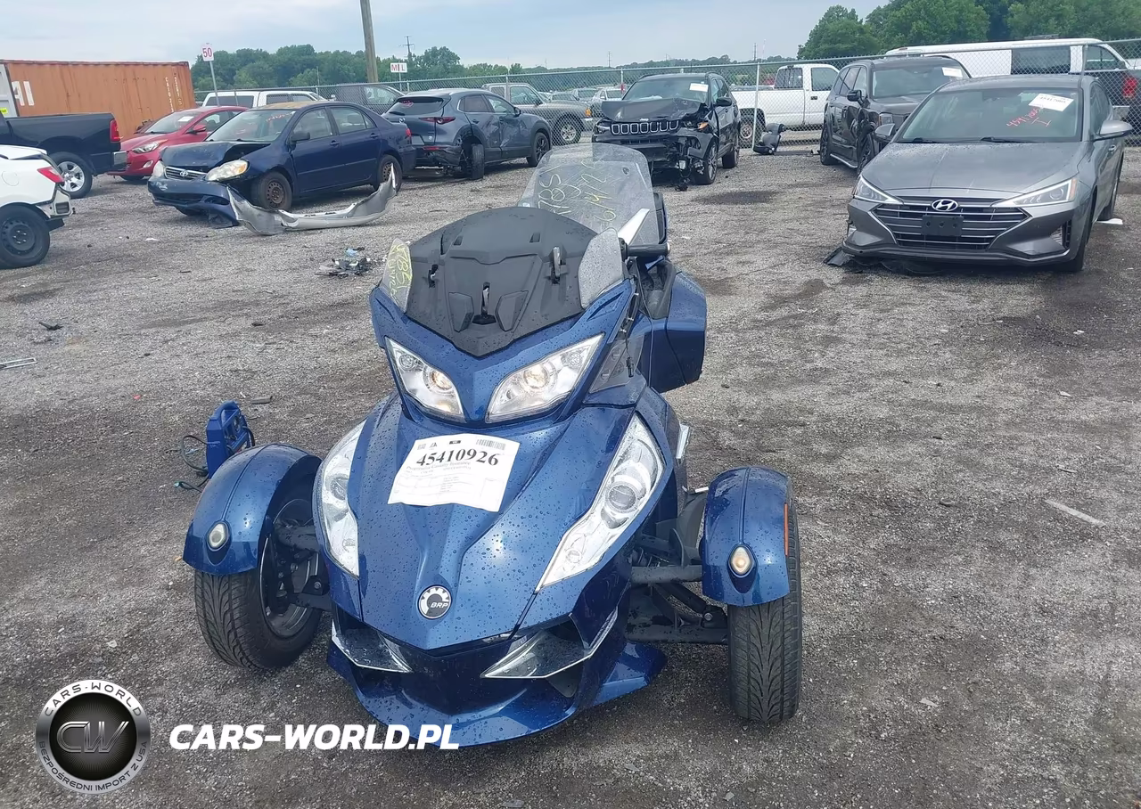 2011 Can-Am Spyder Roadster Rt VIN:2BXJBKC19BV001520 - 5