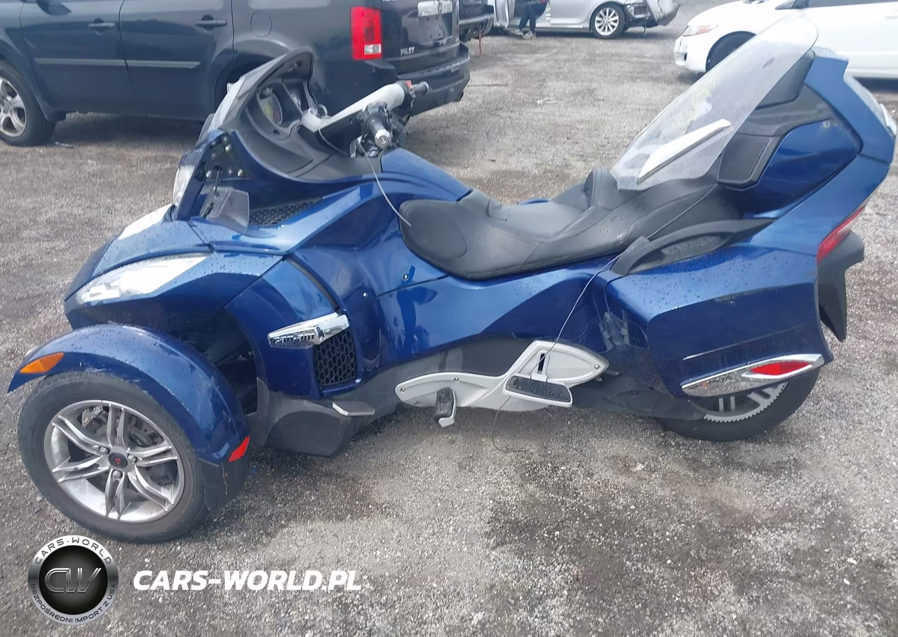 2011 Can-Am Spyder Roadster Rt VIN:2BXJBKC19BV001520 - 9