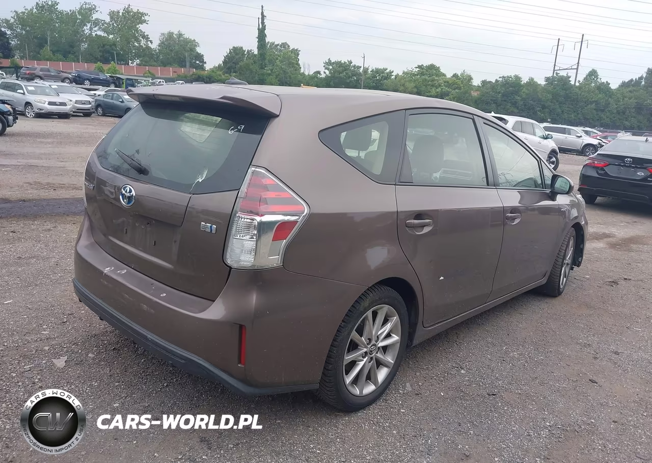 2016 Toyota Prius V Five VIN:JTDZN3EU0GJ046843 - 4