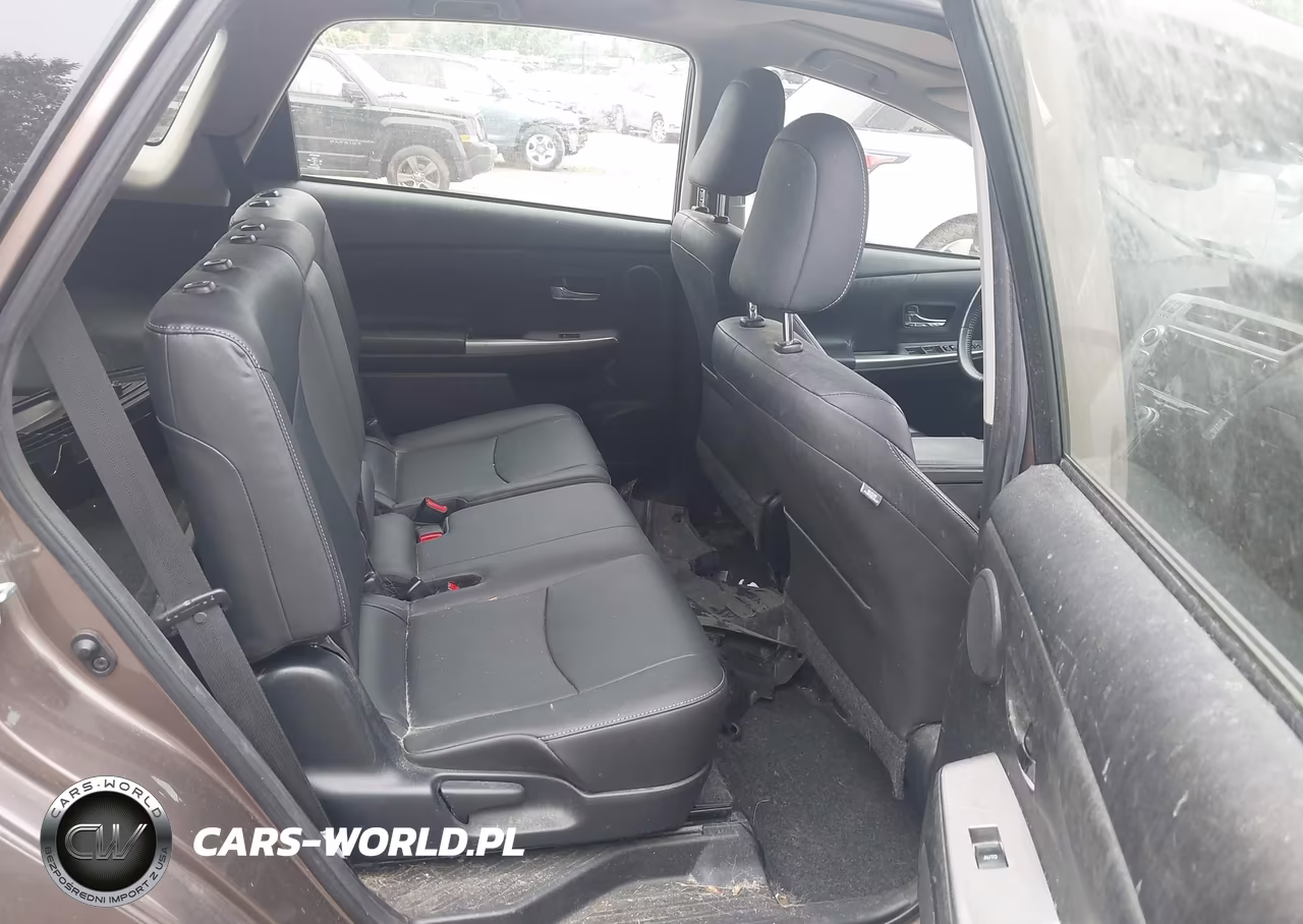 2016 Toyota Prius V Five VIN:JTDZN3EU0GJ046843 - 8