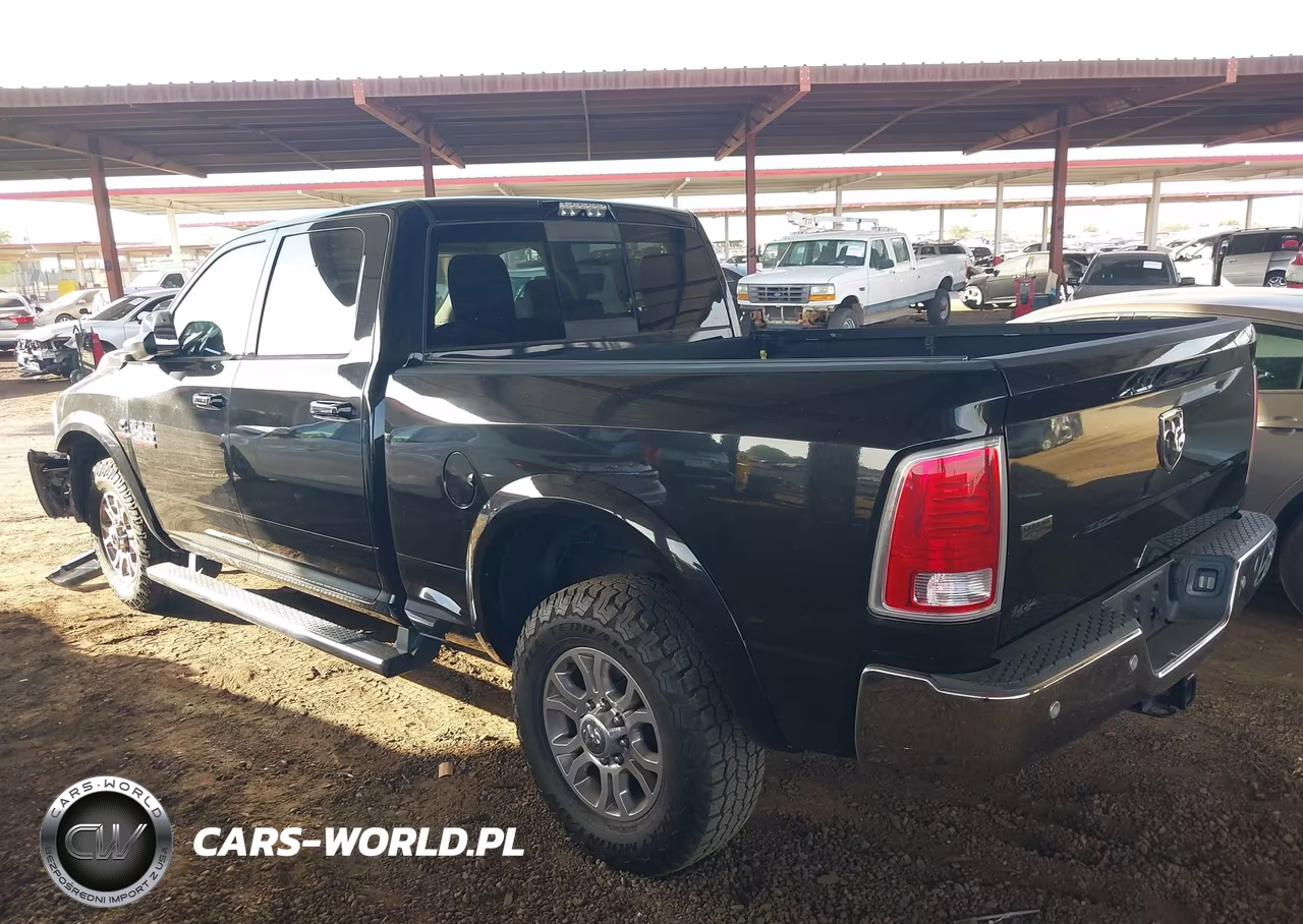 2017 Ram 2500 Limited 4X2 6'4 Box VIN:3C6UR4FL0HG744163 - 3