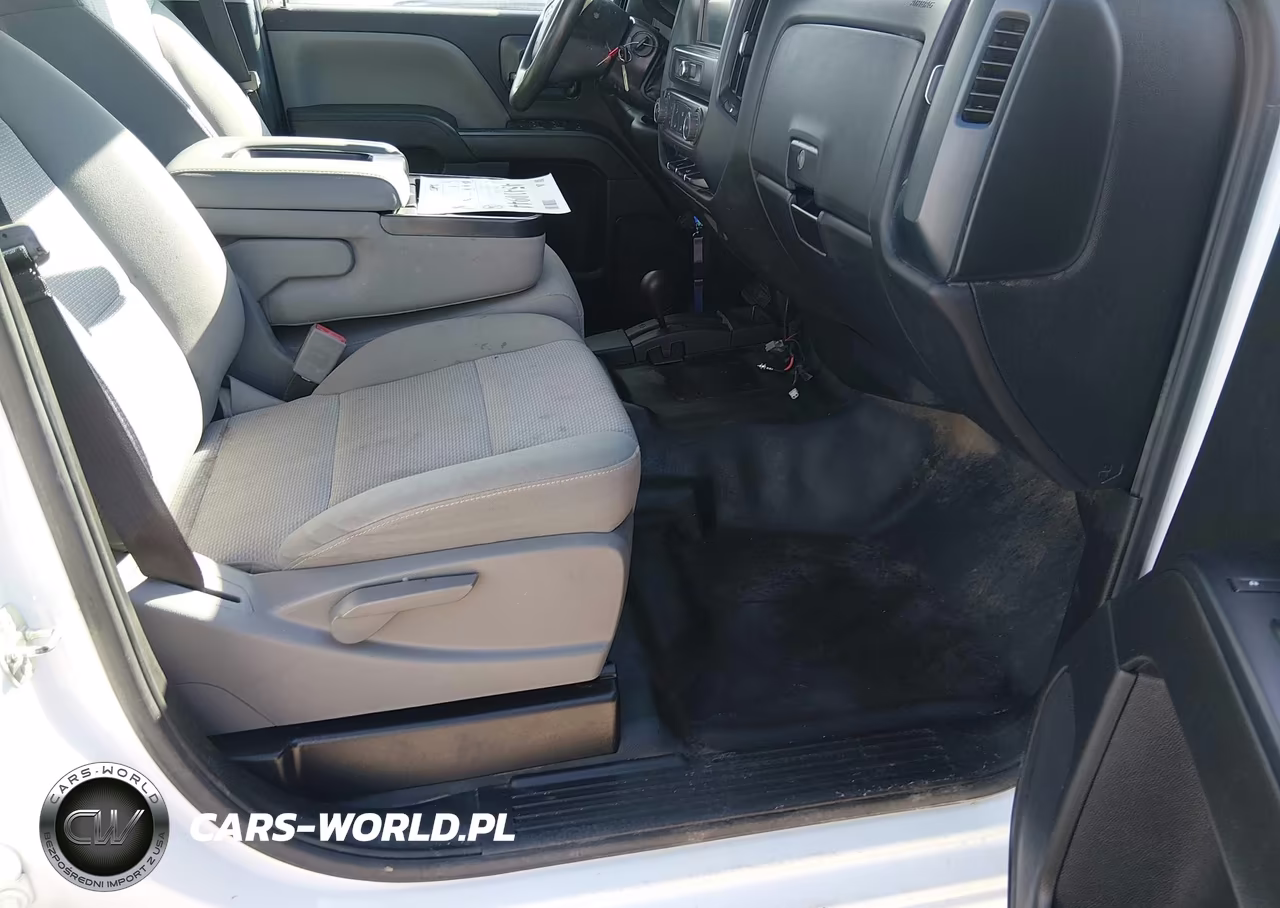 2018 Chevrolet Silverado 2500Hd Work Truck VIN:1GC1KUEG0JF257881 - 5