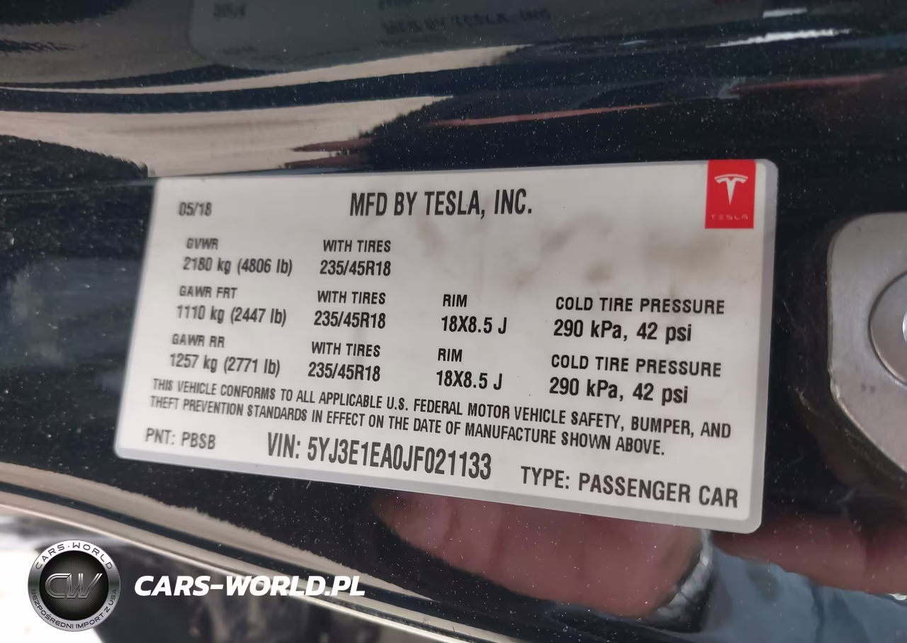 2018 Tesla Model 3 Long Range-Mid Range VIN:5YJ3E1EA0JF021133 - 9