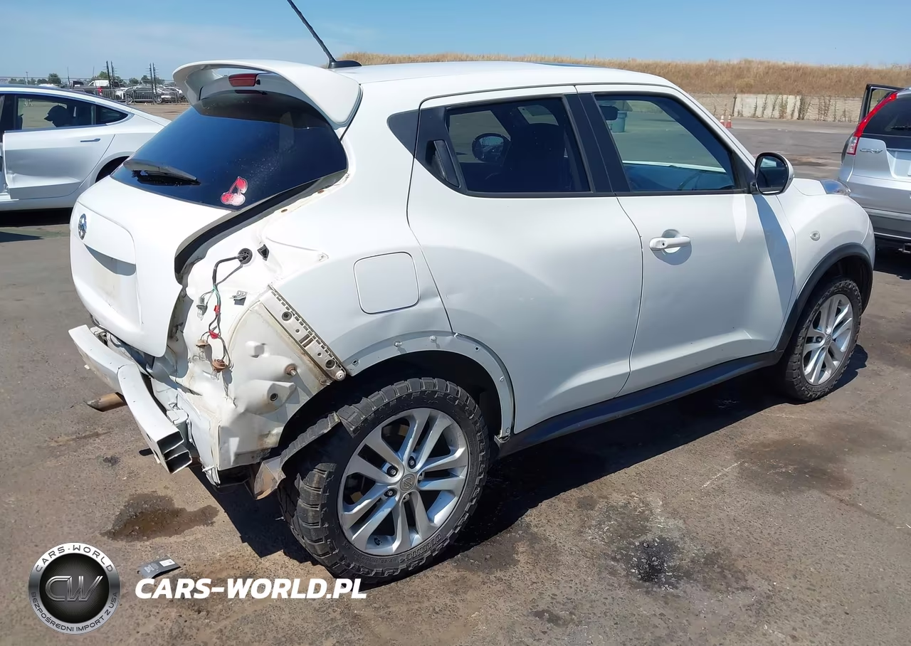 2014 Nissan Juke Sl VIN:JN8AF5MV6ET360793 - 4