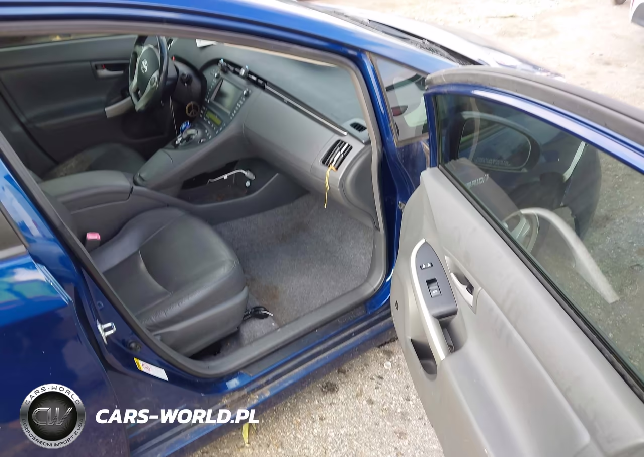 2011 Toyota Prius Four VIN:JTDKN3DU4B0314990 - 5