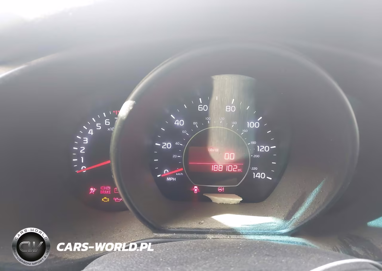 2019 Kia Soul VIN:KNDJN2A2XK7912002 - 16