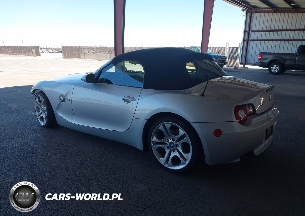 2005 BMW Z4 3.0I VIN:4USBT535X5LU10163 - 3