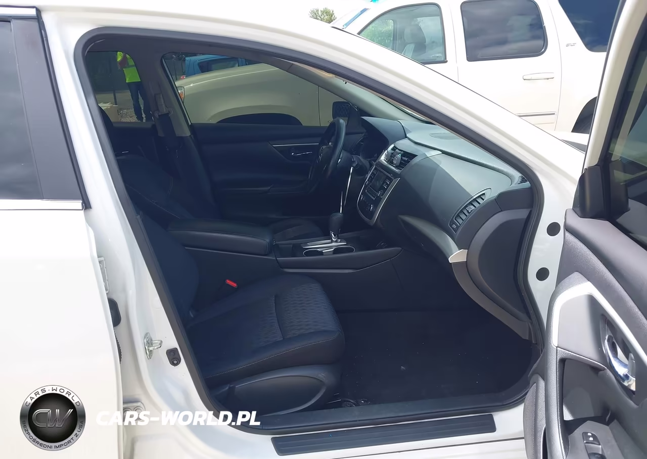 2018 Nissan Altima 2.5 S VIN:1N4AL3AP8JC107926 - 5