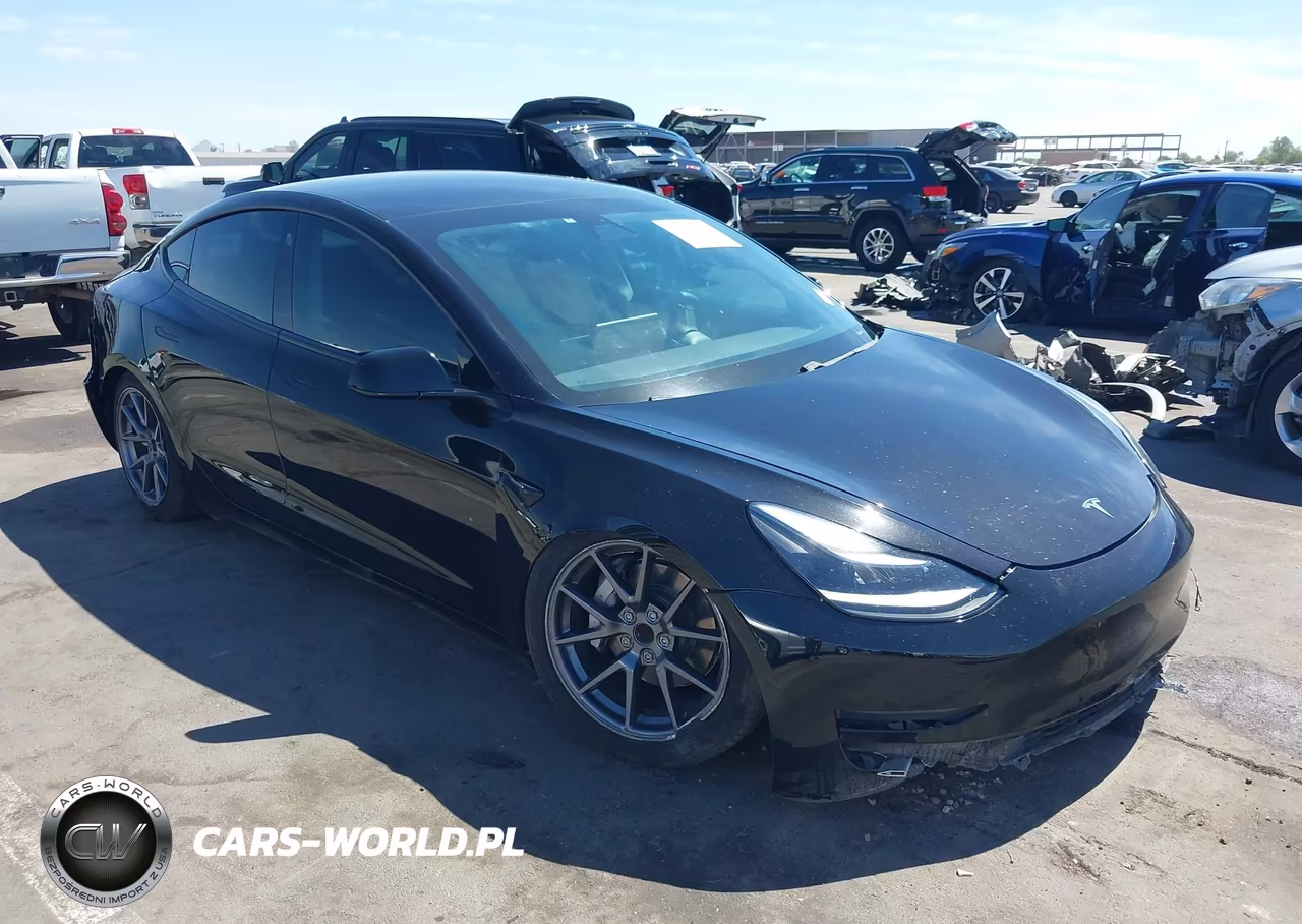 2021 Tesla Model 3 Standard Range Plus Rear-Wheel Drive – zdjęcie 1 z 17