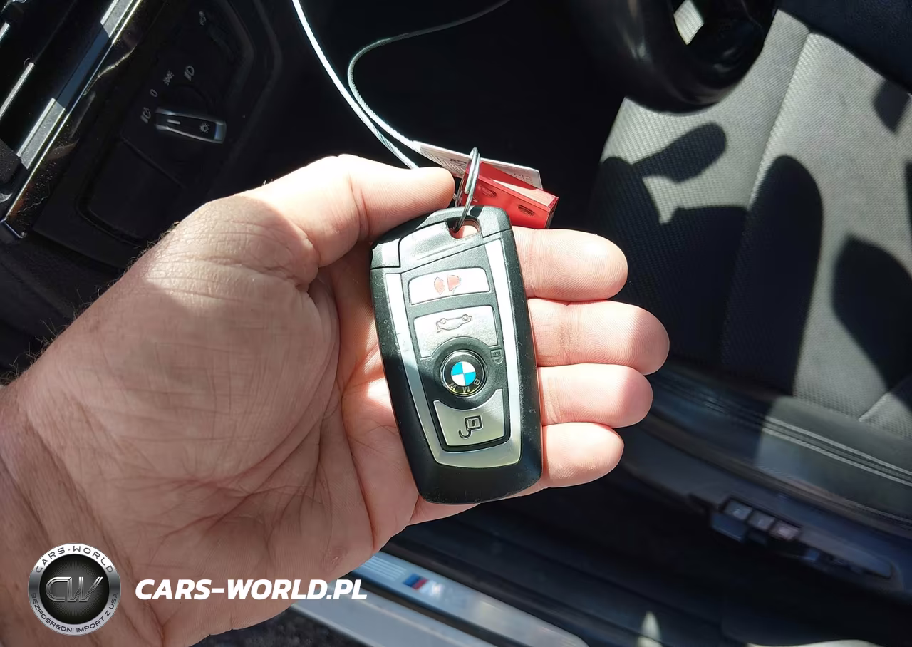 2015 BMW M3 VIN:WBS3C9C53FP804690 - 11