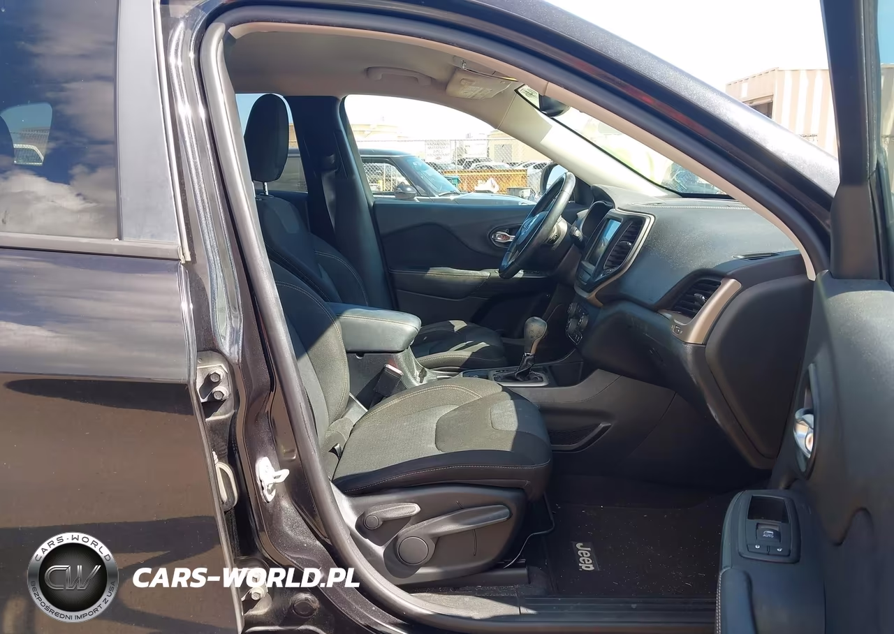 2015 Jeep Cherokee Latitude Altitude VIN:1C4PJLCB7FW759910 - 5