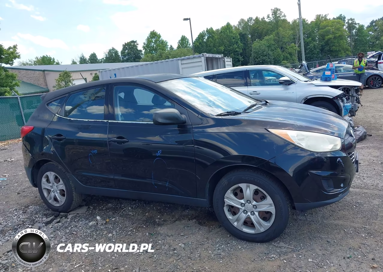 2010 Hyundai Tucson Gls VIN:KM8JT3AC5AU095957 - 13