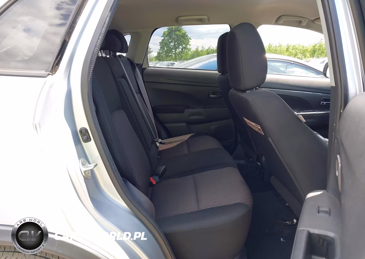 2017 Mitsubishi Outlander Sport 2.0 Le VIN:JA4AR3AU9HZ051463 - 8