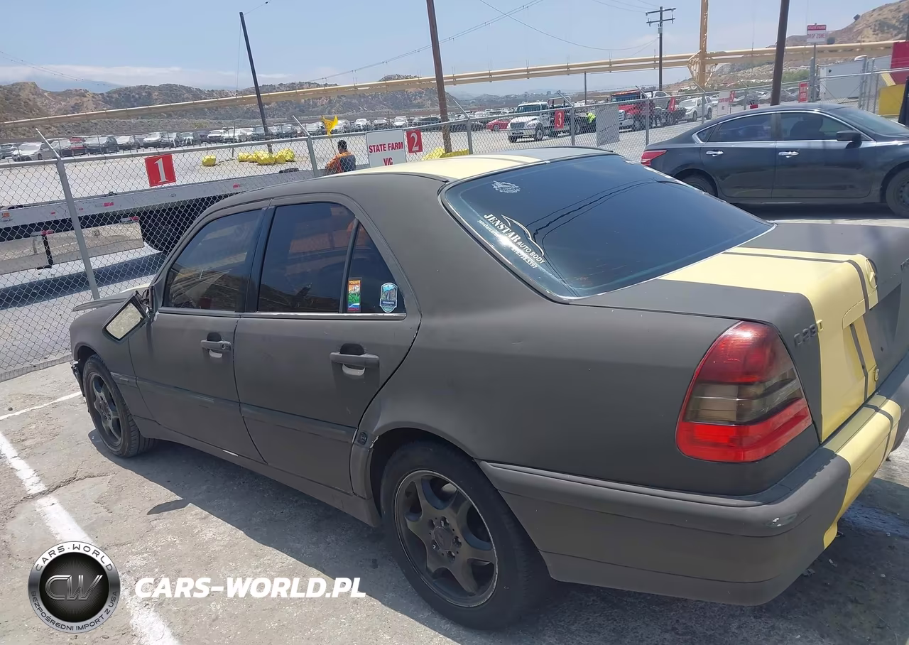 1999 Mercedes-Benz C 230 Kompressor VIN:WDBHA24G4XA758932 - 15