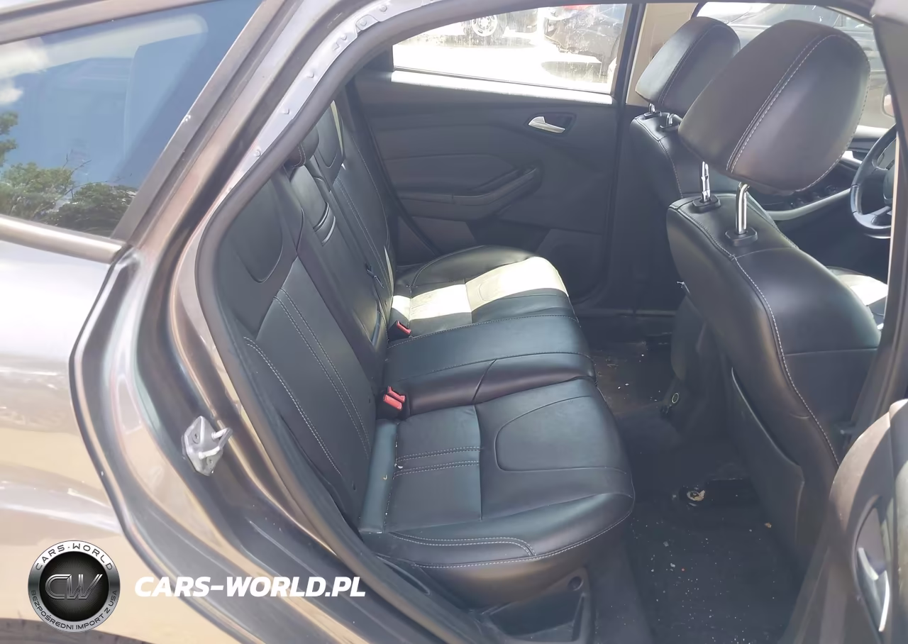 2013 Ford Focus Se VIN:1FADP3K23DL352061 - 8