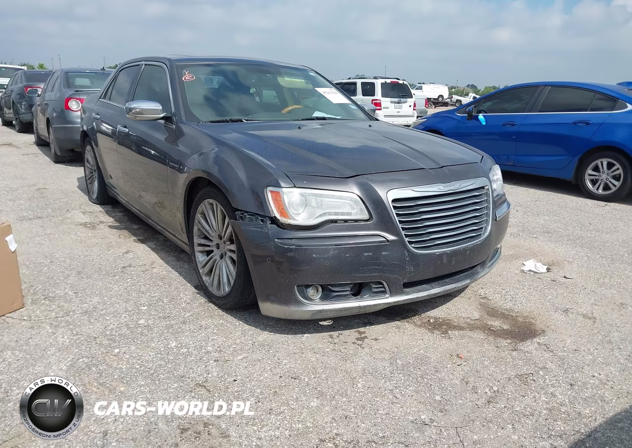2014 Chrysler 300C – zdjęcie 1 z 18