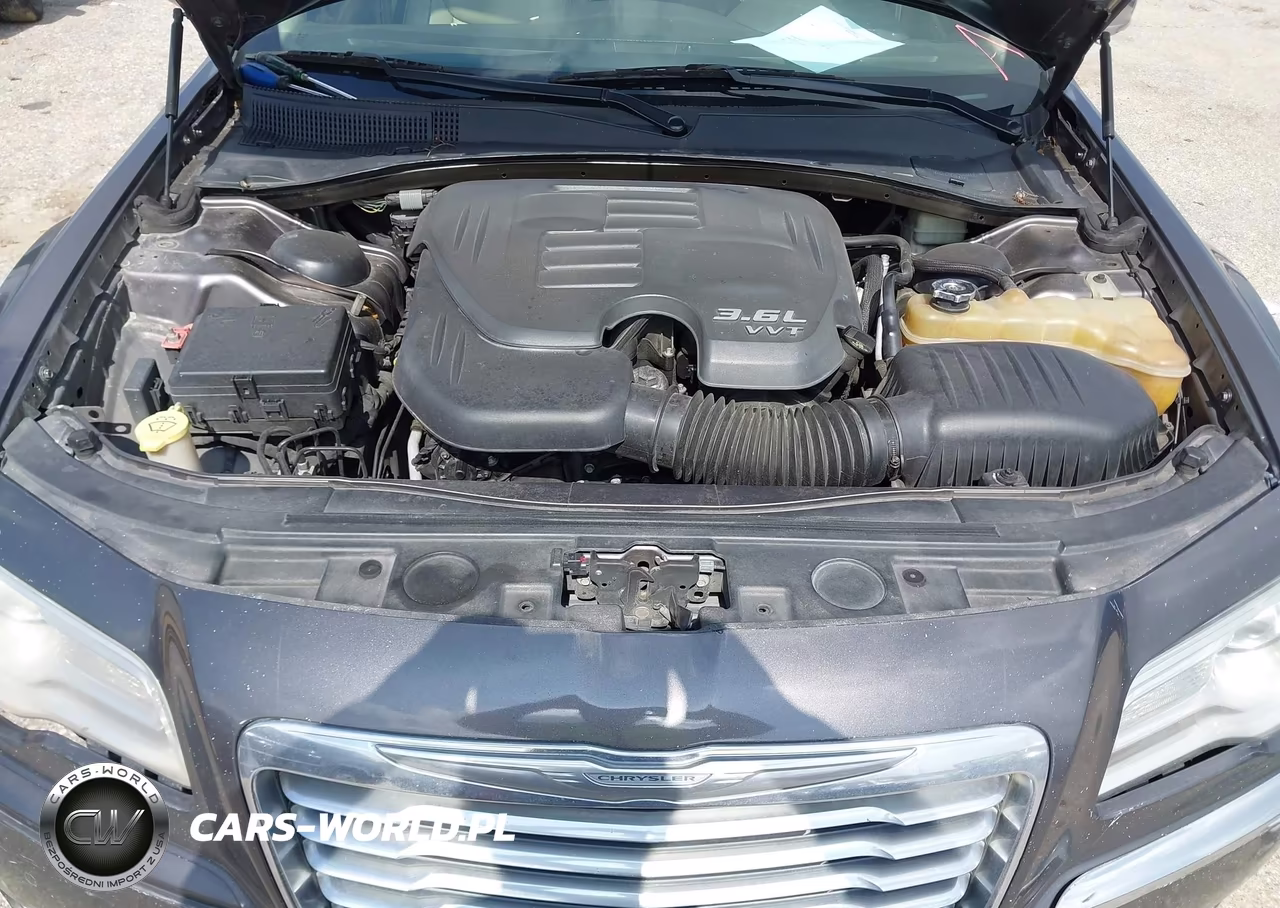 2014 Chrysler 300C VIN:2C3CCAEG1EH377556 - 10
