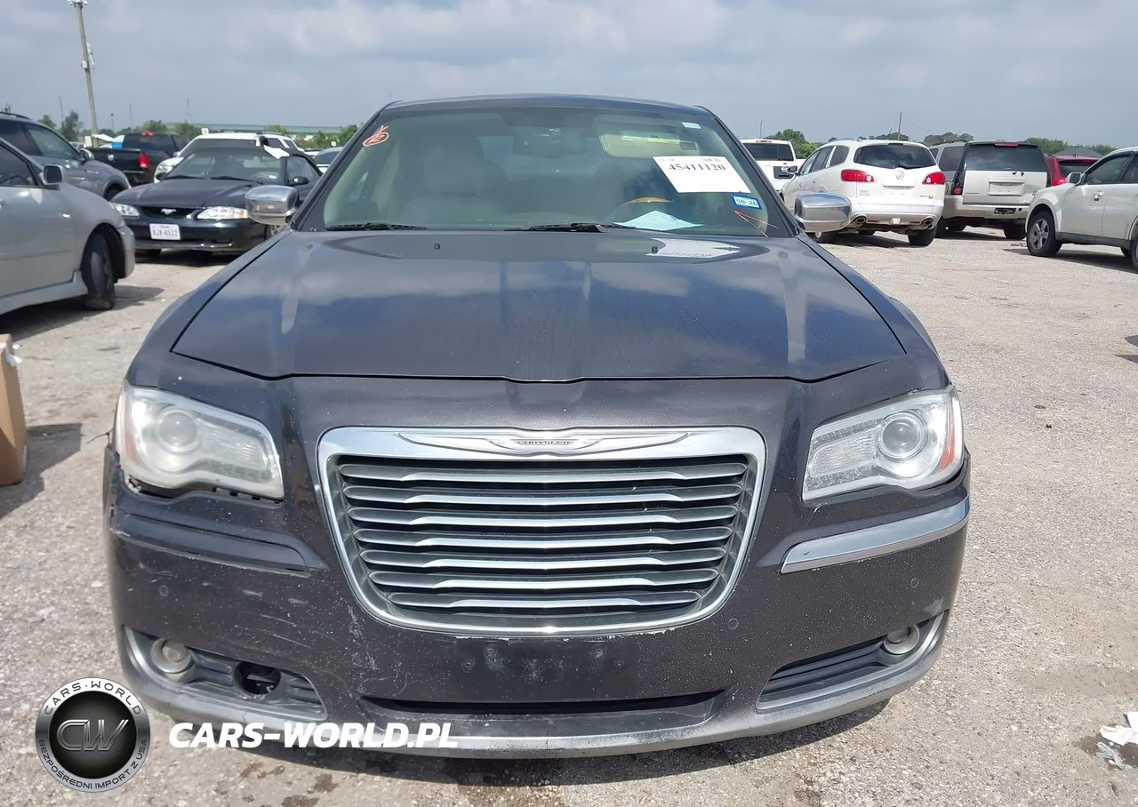 2014 Chrysler 300C VIN:2C3CCAEG1EH377556 - 12