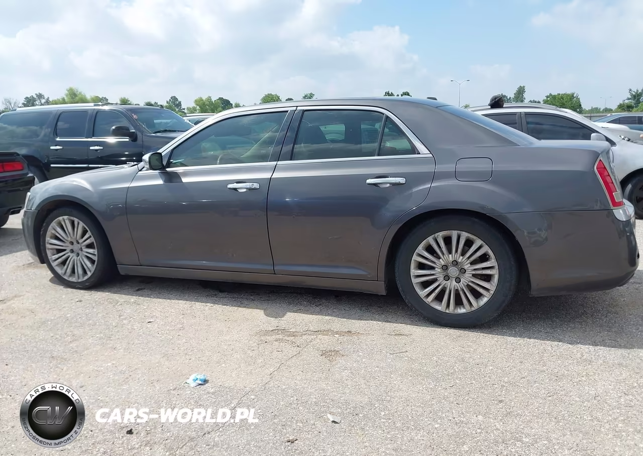 2014 Chrysler 300C VIN:2C3CCAEG1EH377556 - 14