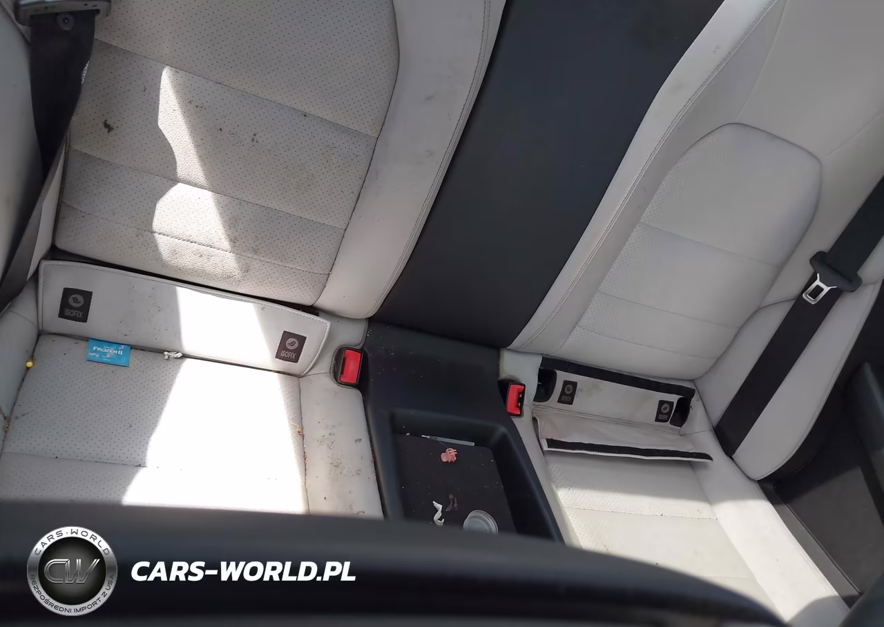 2012 Mercedes-Benz C 250 VIN:WDDGJ4HB7CF764332 - 8