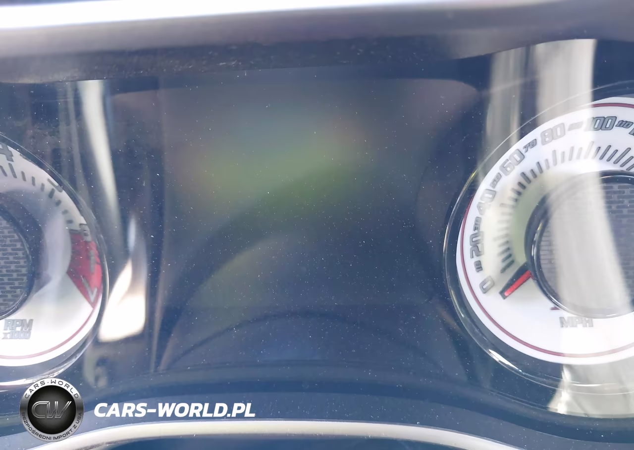 2018 Dodge Challenger VIN:2C3CDZH91JH102238 - 19