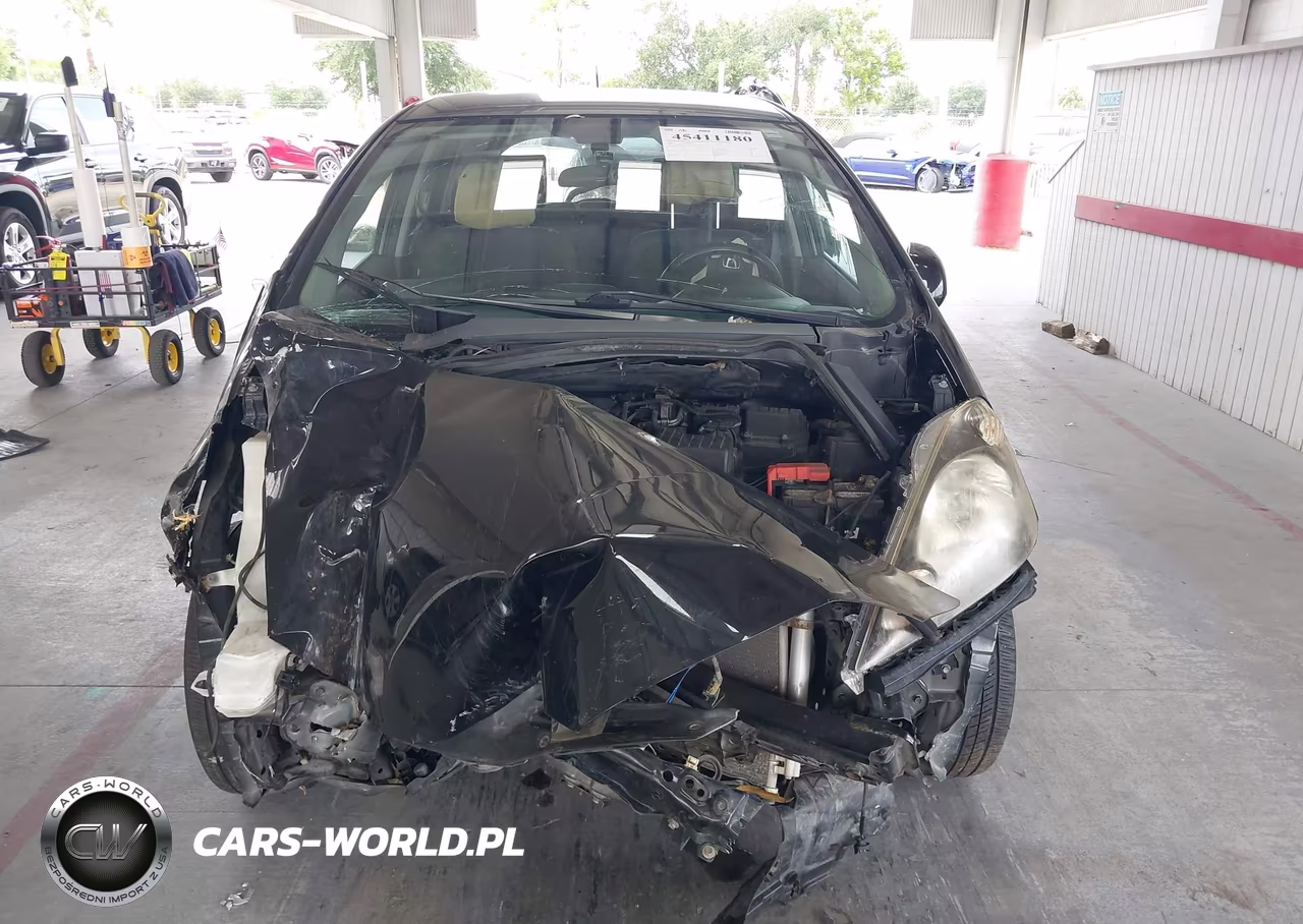 2013 Honda Fit Sport VIN:JHMGE8H59DC029028 - 12