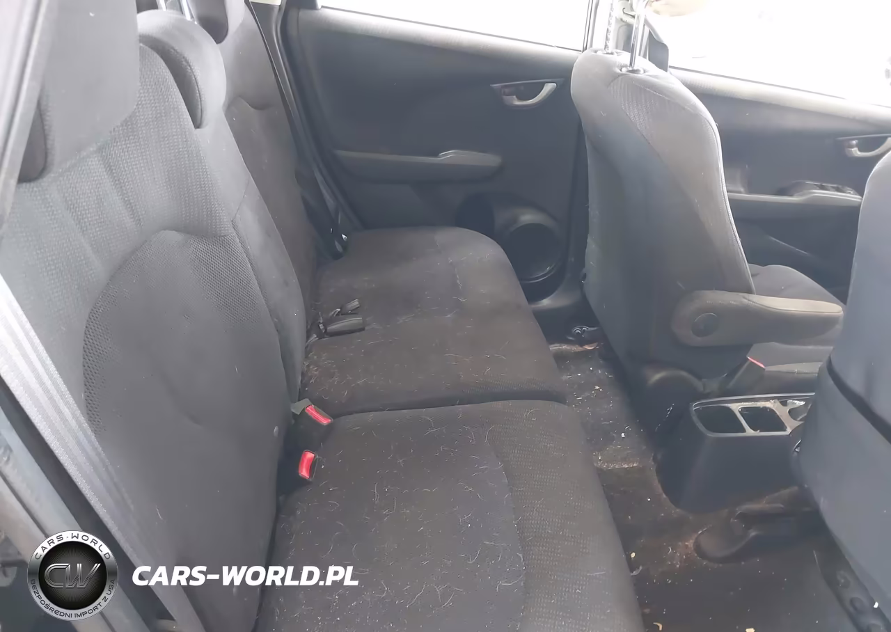 2013 Honda Fit Sport VIN:JHMGE8H59DC029028 - 8