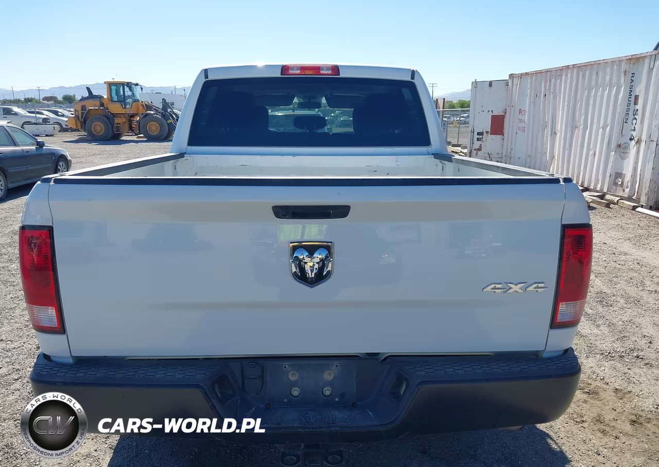 2021 Ram 1500 Classic VIN:3C6RR7KG8MG664085 - 19
