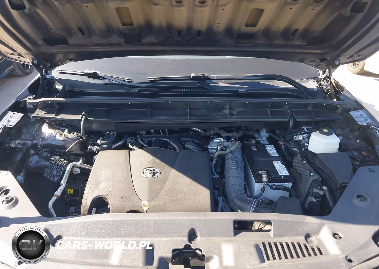 2022 Toyota Highlander L VIN:5TDCZRAH2NS095533 - 10