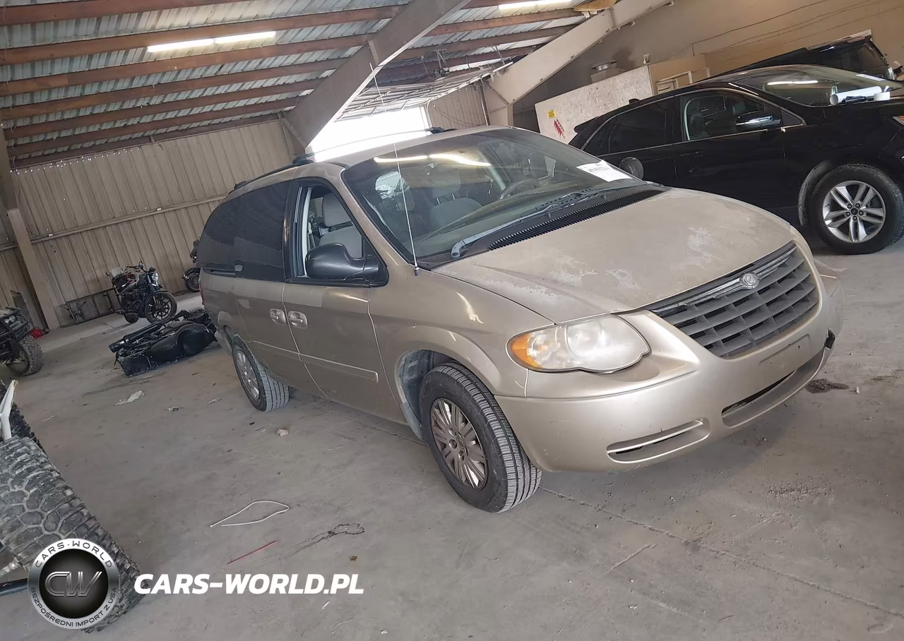 2006 Chrysler Town & Country Lx
