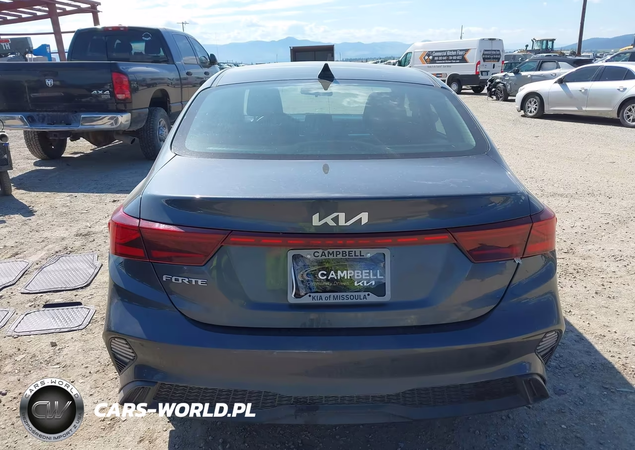 2024 Kia Forte Lxs VIN:3KPF24AD4RE781252 - 16