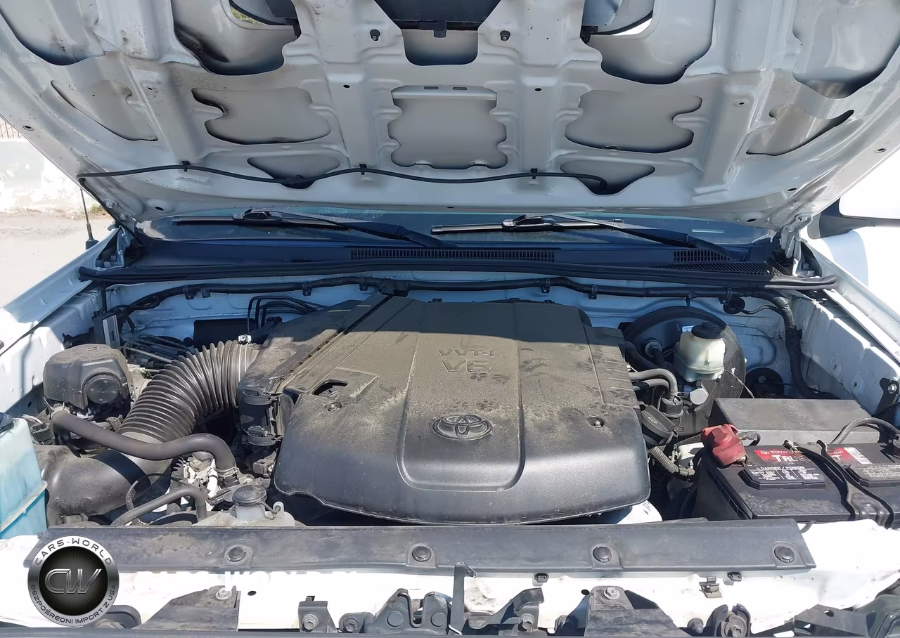 2015 Toyota Tacoma Prerunner V6 VIN:3TMKU4HN4FM046327 - 10