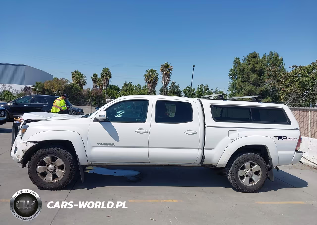2015 Toyota Tacoma Prerunner V6 VIN:3TMKU4HN4FM046327 - 14