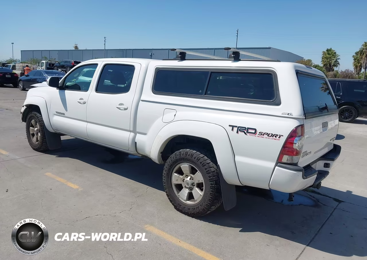 2015 Toyota Tacoma Prerunner V6 VIN:3TMKU4HN4FM046327 - 3