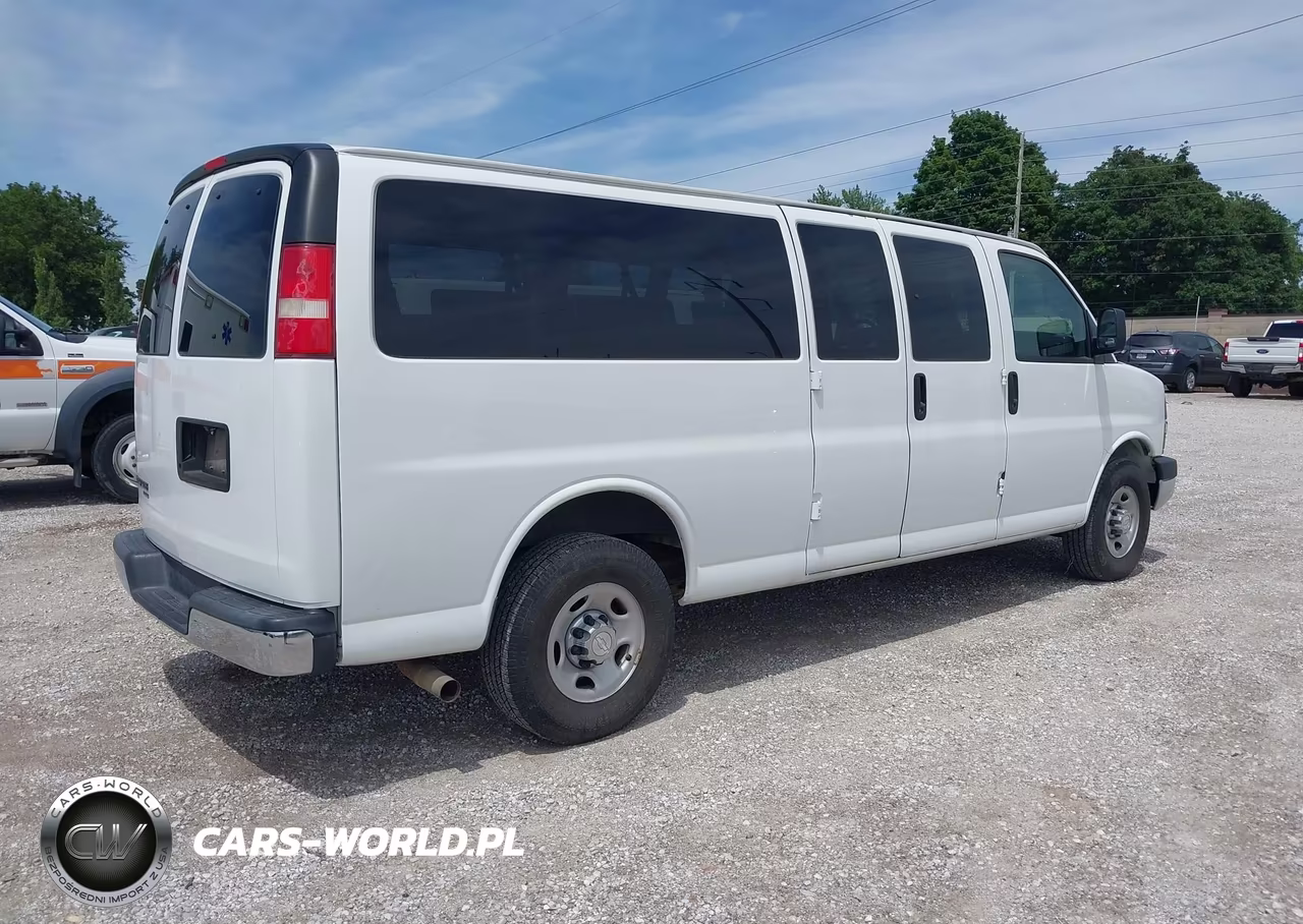 2016 Chevrolet Express 3500 Lt VIN:1GAZGPFG9G1316817 - 4