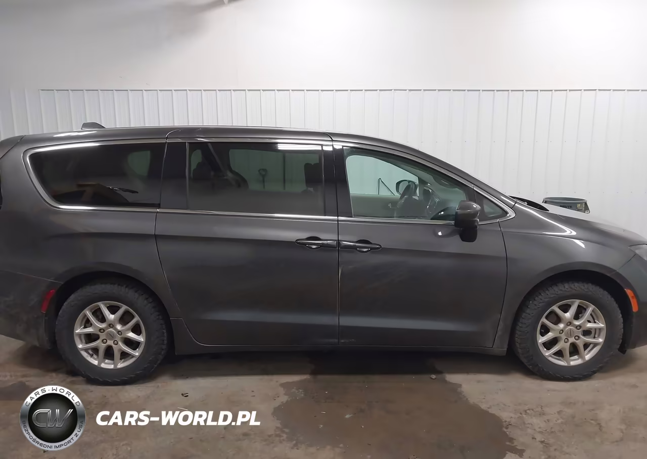 2022 Chrysler Voyager Lx VIN:2C4RC1CG6NR132402 - 13