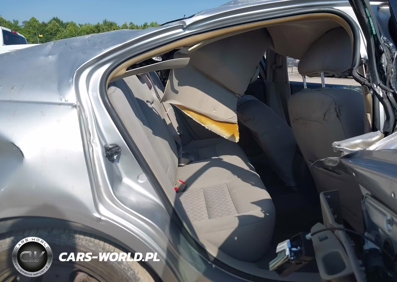 2011 Ford Fusion Se VIN:3FAHP0HAXBR197778 - 8