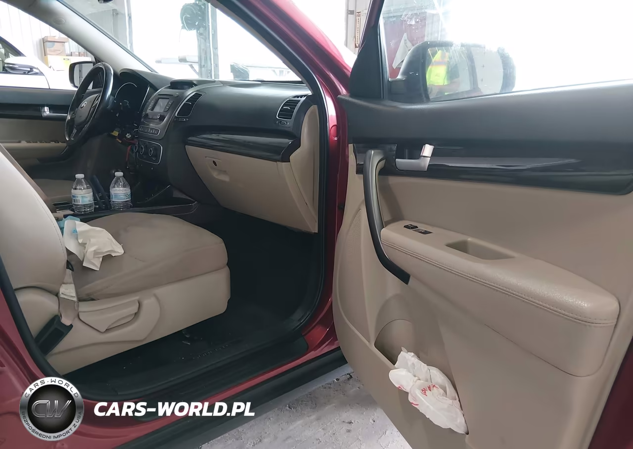2015 Kia Sorento Lx VIN:5XYKTDA62FG562883 - 5