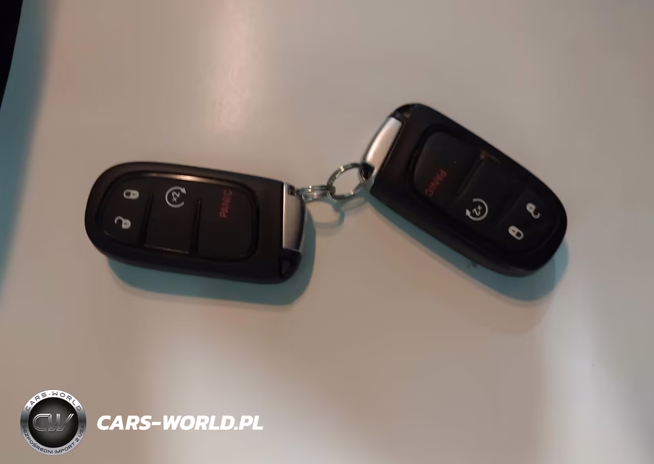 2021 Jeep Cherokee Trailhawk 4X4 VIN:1C4PJMBX1MD121342 - 11