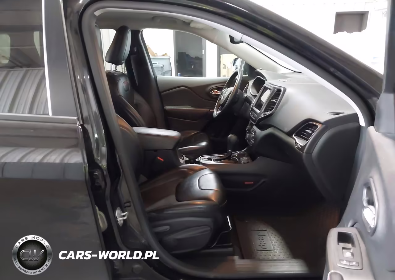 2021 Jeep Cherokee Trailhawk 4X4 VIN:1C4PJMBX1MD121342 - 5