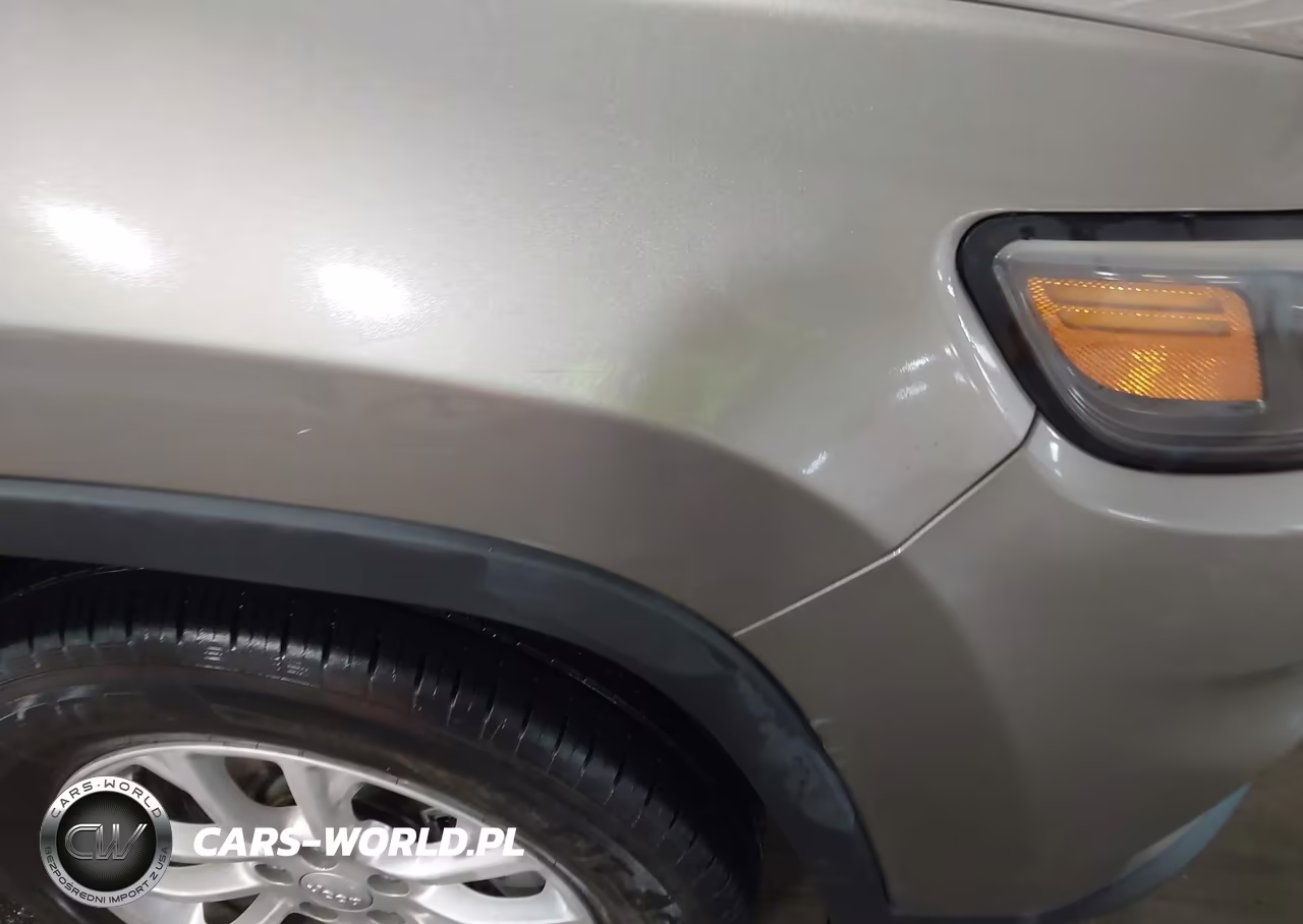 2019 Jeep Cherokee Latitude 4X4 VIN:1C4PJMCB9KD464089 - 14