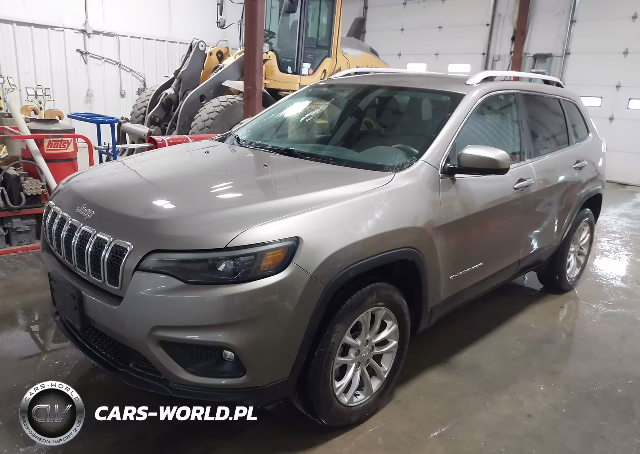 2019 Jeep Cherokee Latitude 4X4 VIN:1C4PJMCB9KD464089 - 2