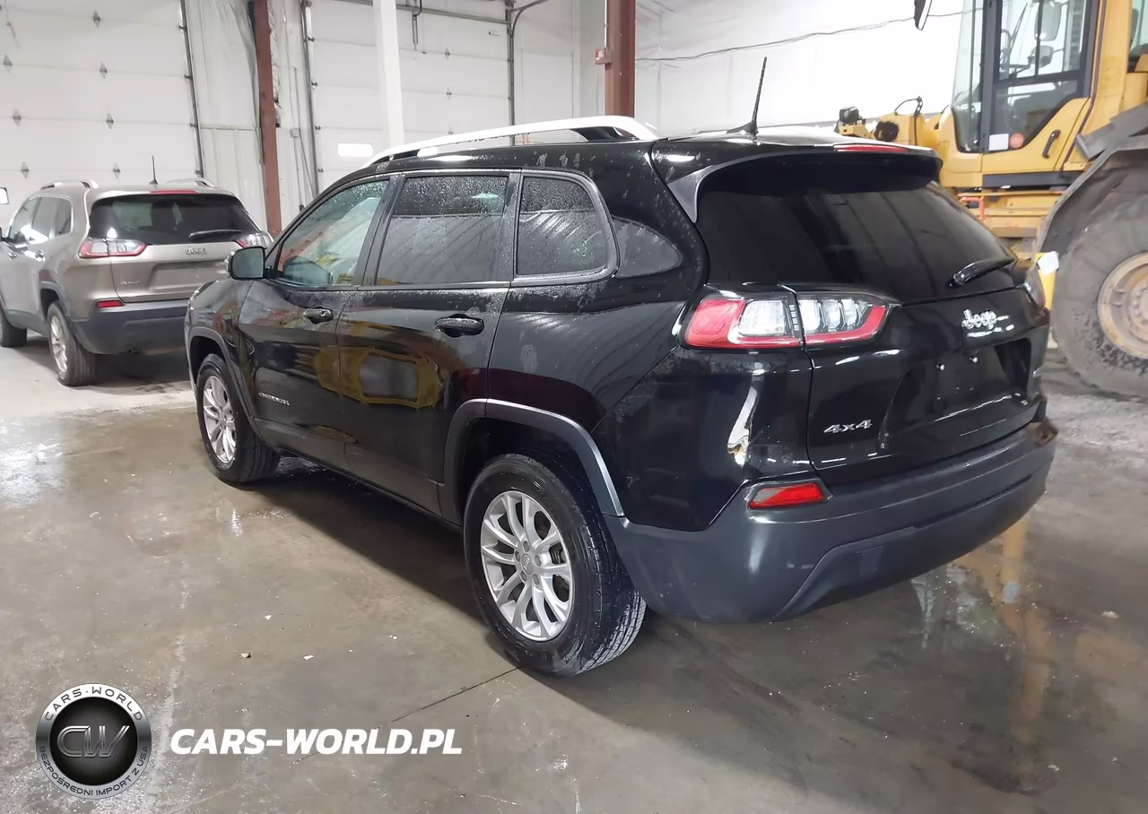 2021 Jeep Cherokee Latitude 4X4 VIN:1C4PJMCB2MD242755 - 3